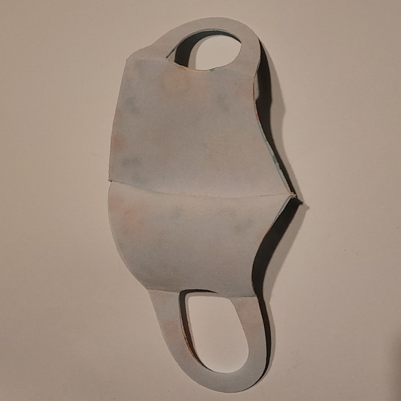 NWOT  2 Kid setCOVID-19 mask - Picture 2 of 2